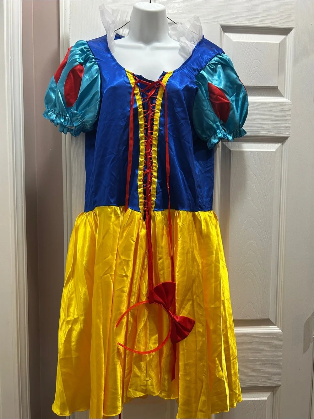 Disney Classic Snow White Kids Costume - Blue, Yellow, Red